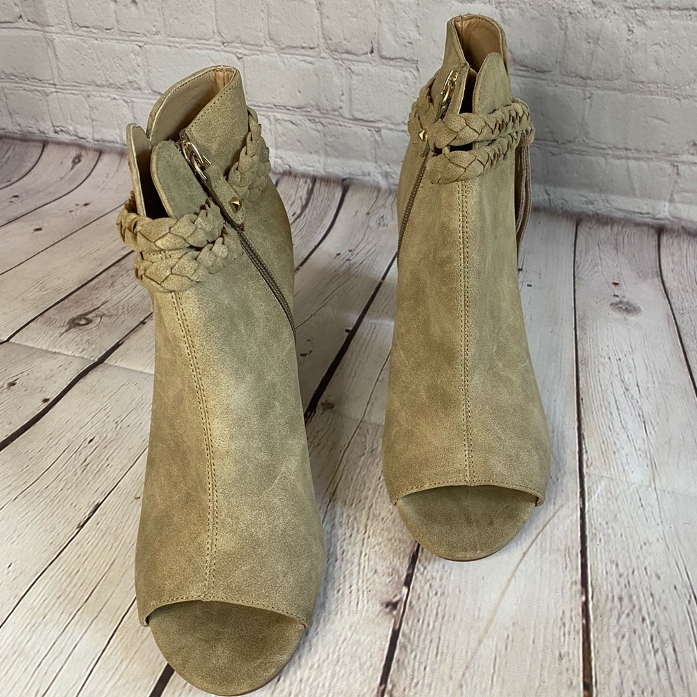 Open toe booties - Picture 3 of 6
